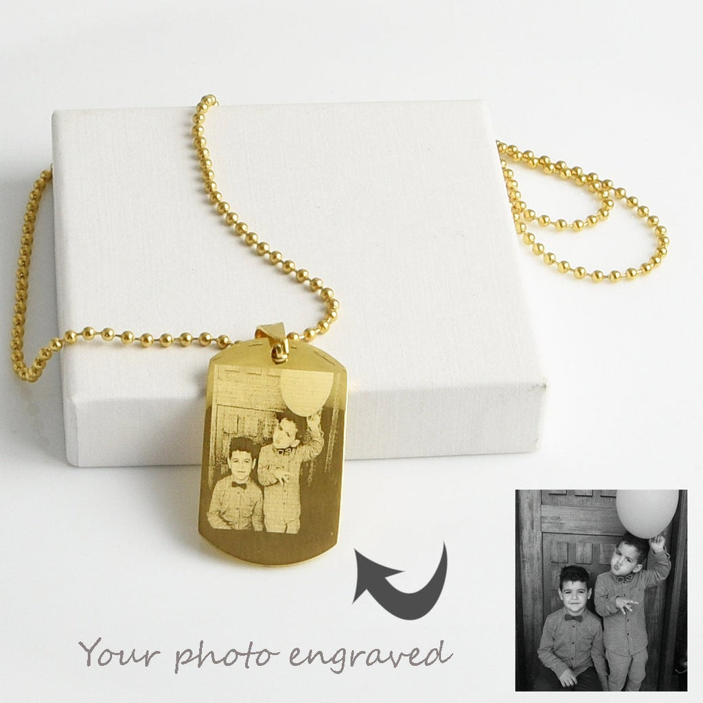 Engraved Photo Necklace Personalized Necklaces Jewellery Gifts for Mom Photo Picture Jewelry Family Photo Necklace Personalized Mom Gifts