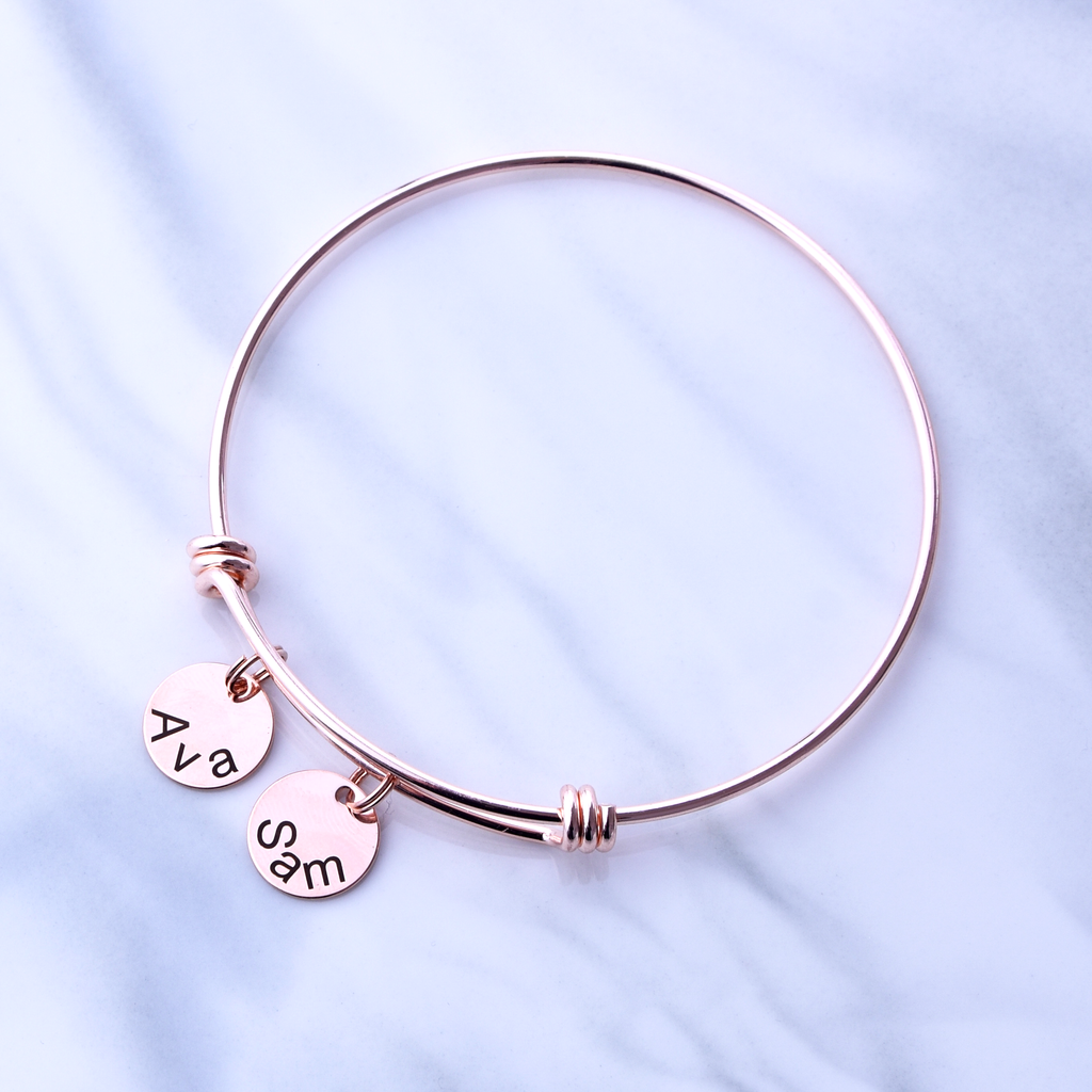 <transcy>Bracciale personalizzato con nomi di bambini, regalo personalizzato per la mamma, braccialetto della mamma, regalo della zia</transcy>