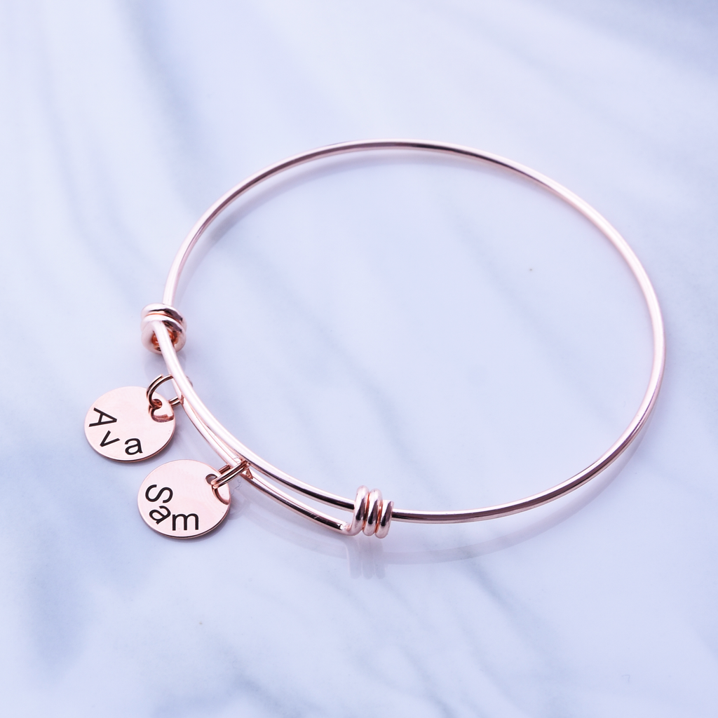 <transcy>Bracciale personalizzato con nomi di bambini, regalo personalizzato per la mamma, braccialetto della mamma, regalo della zia</transcy>