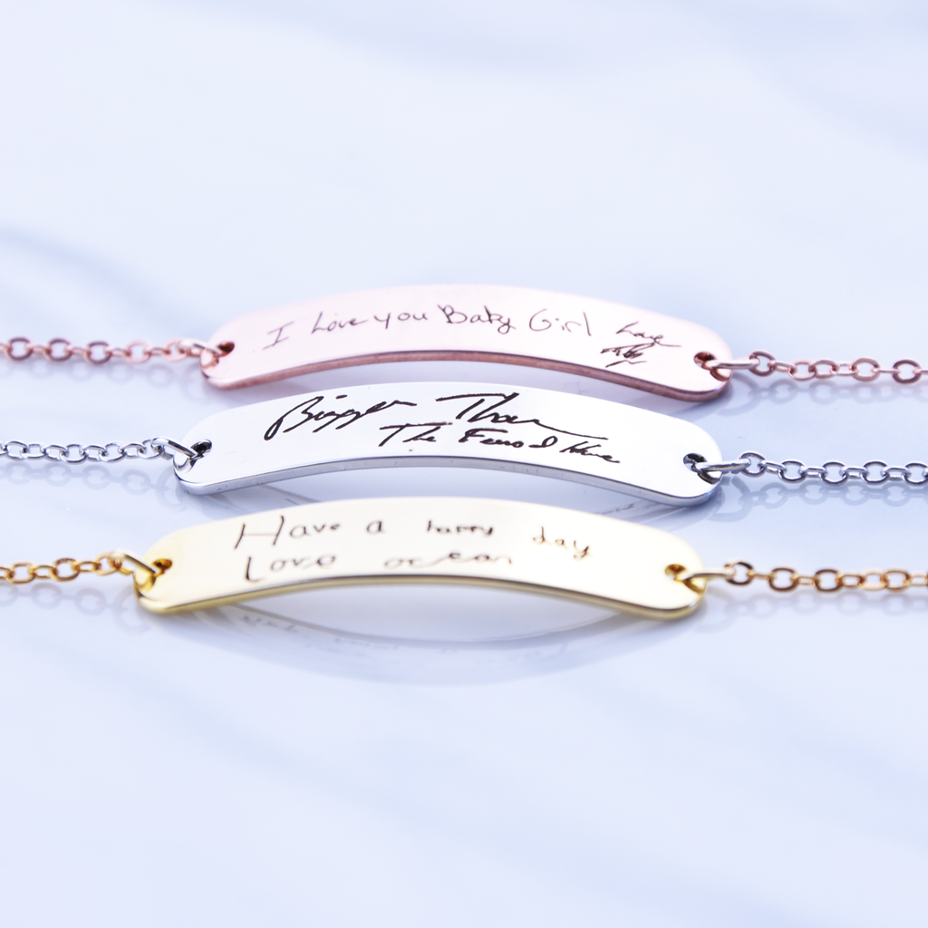 <transcy>Bracciale con scrittura a mano reale, bracciale con firma incisa con disegno di bambini</transcy>