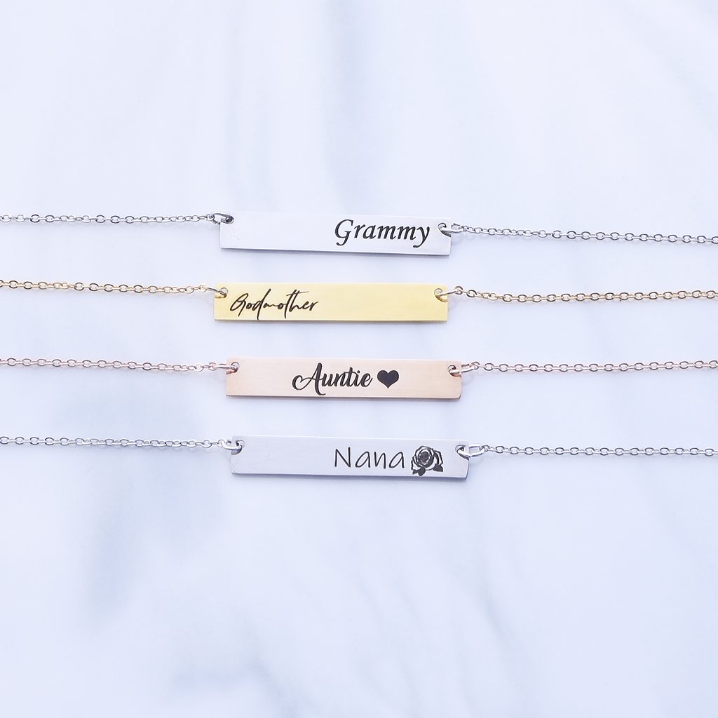 <transcy>Grand-mère tante marraine cadeau nom personnalisé collier</transcy>